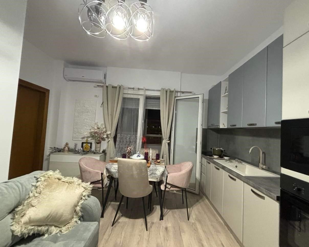 5 Rruga Transballkanike, Vlore 9401